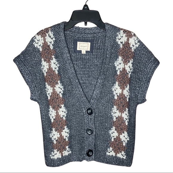 kenzie Tops - Kenzie knit short sleeve button front cardigan